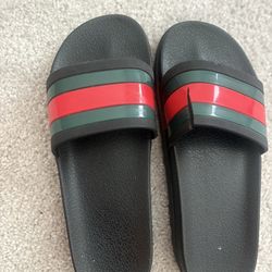 Gucci slides size 11