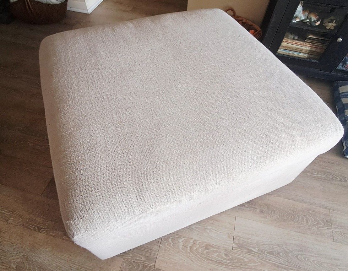 Basset Oversized Beige Storage Ottoman With Wheels