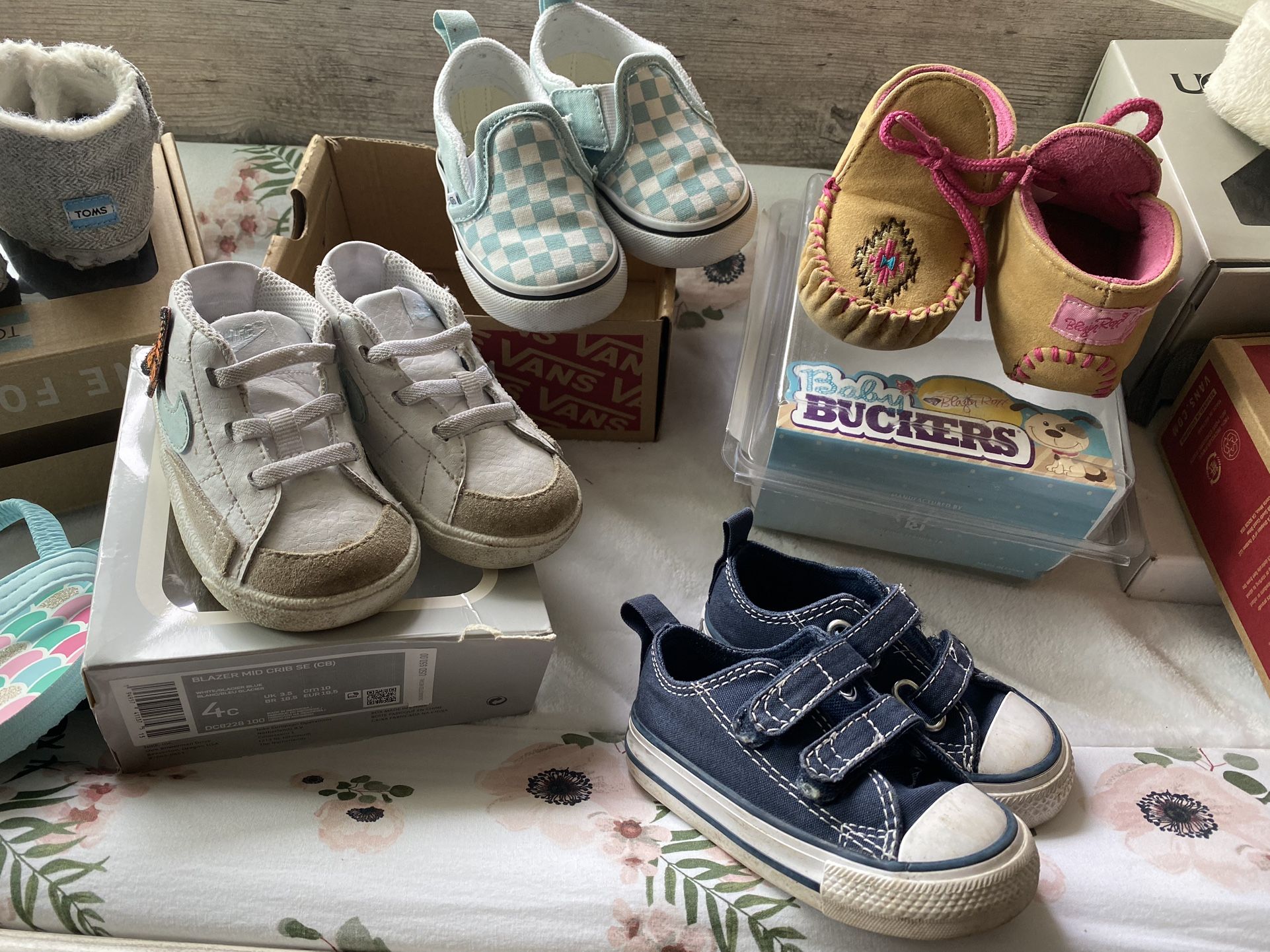 Size 4c Baby Shoes Name Brands For Sale In Oregon City OR OfferUp size-4c-baby-shoes-name-brands-for-sale-in-oregon-city-or-offerup