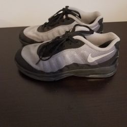 Big Girls AIRMAX size 1