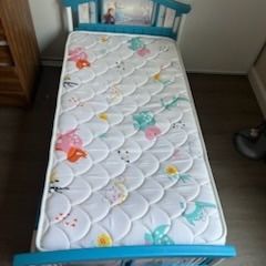 Kids Bed With Mattress 