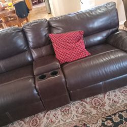Leather Couches Beautifull Condition