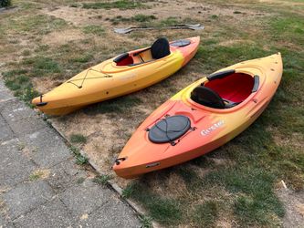 2 Kayaks