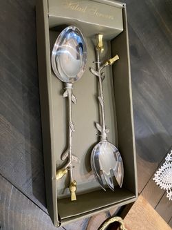 Silver & brass salad server.Boxed set w/birds -classy