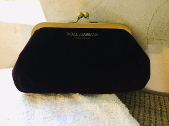 Authentic Dolce Gabbana Coin puede Bag burgundy color