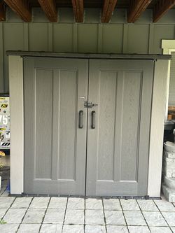Utility Shed- Lifetime brand