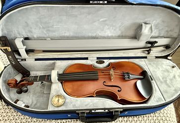 Antonio Strad MD5H Violin  – Full Package (Violin, Case, Bow, Shoulder Rest & Music Stand)