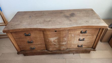 Lane Furniture cedar-lined chest