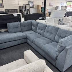 L Shape Sectional. 🚚WE DELIVER🚚