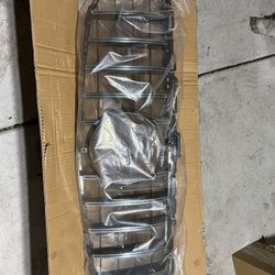 15-18 C63 Front Grille (W205)