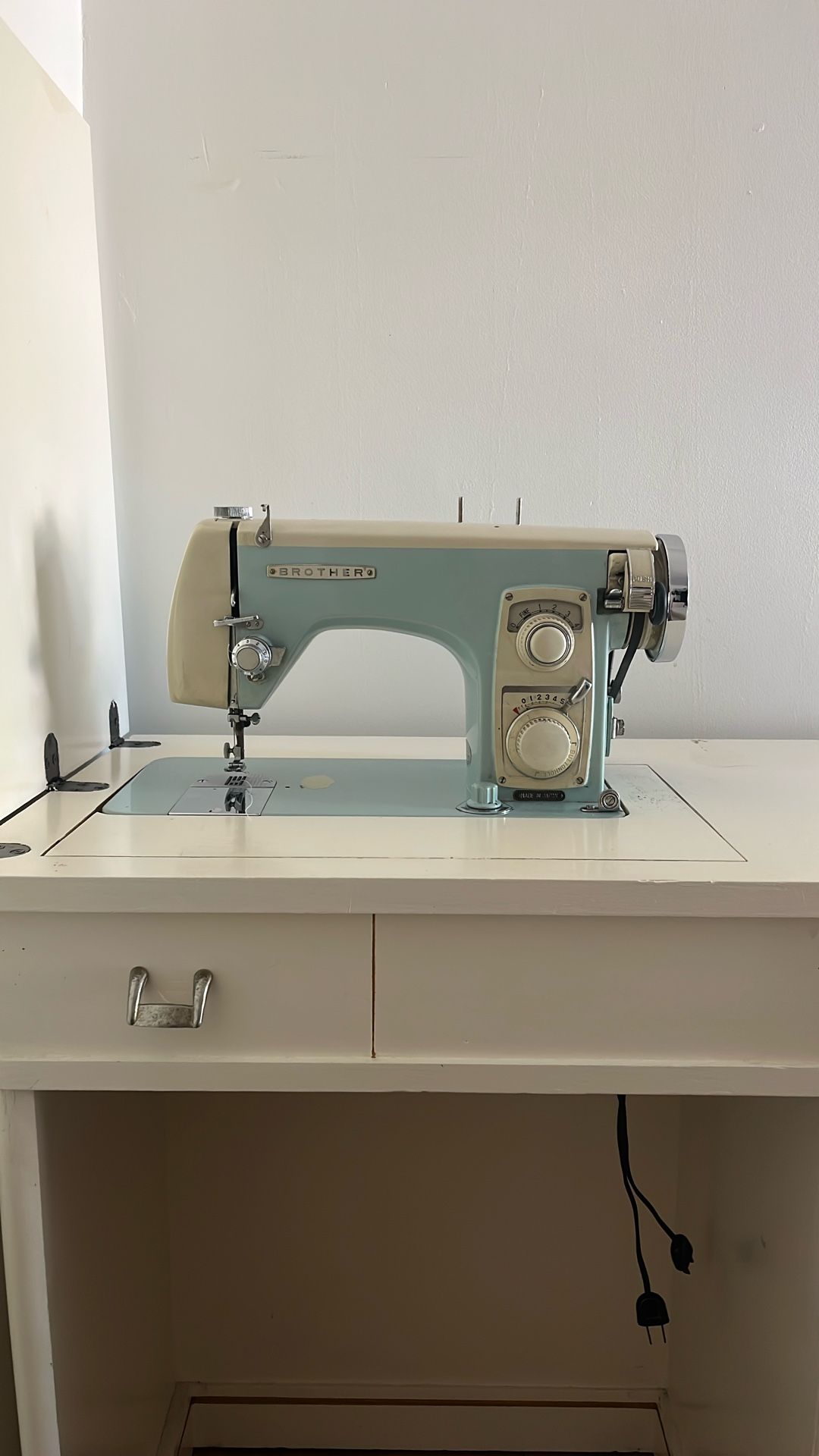 Brother Vintage 280 Sewing Machine
