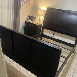 FREE Queen Bed Frame With Boxspring 