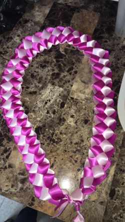 Ribbon lei