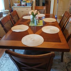dining room set