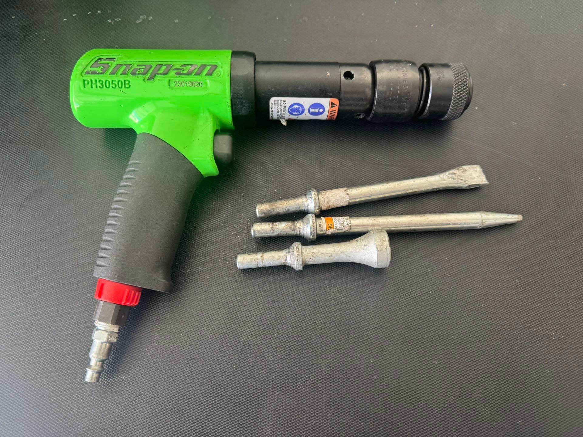 SnapOn Tools Super Duty Air Hammer With Bits