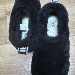 UGG Slippers 