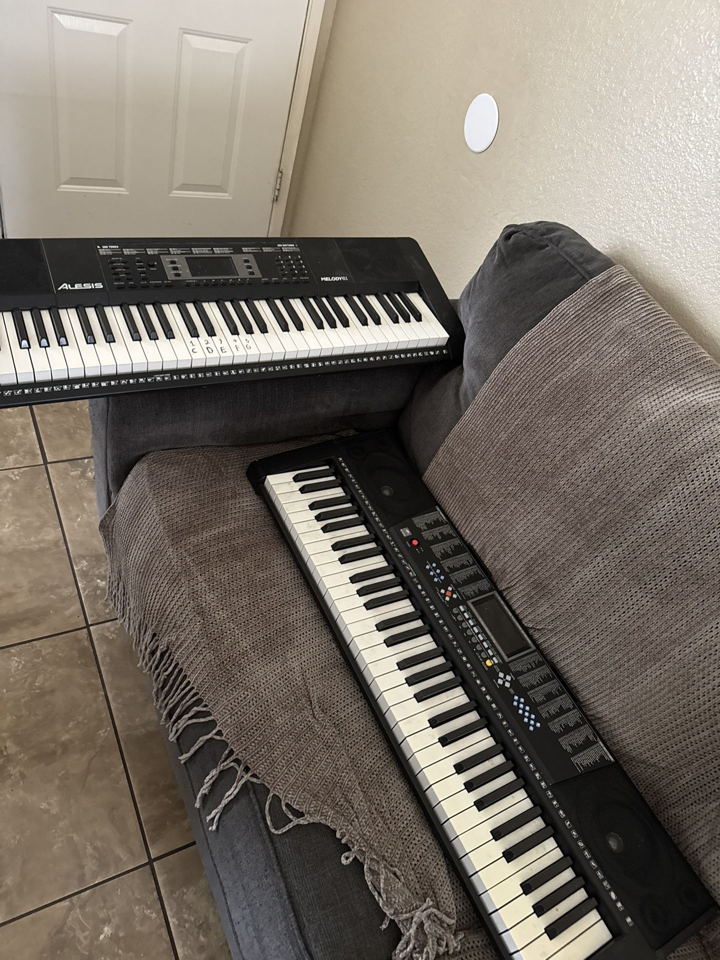 Pianos