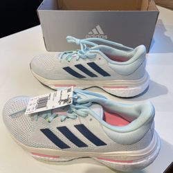 NEW ADIDAS SOLAR GLIDE RUNNING SHOES WITH TAG