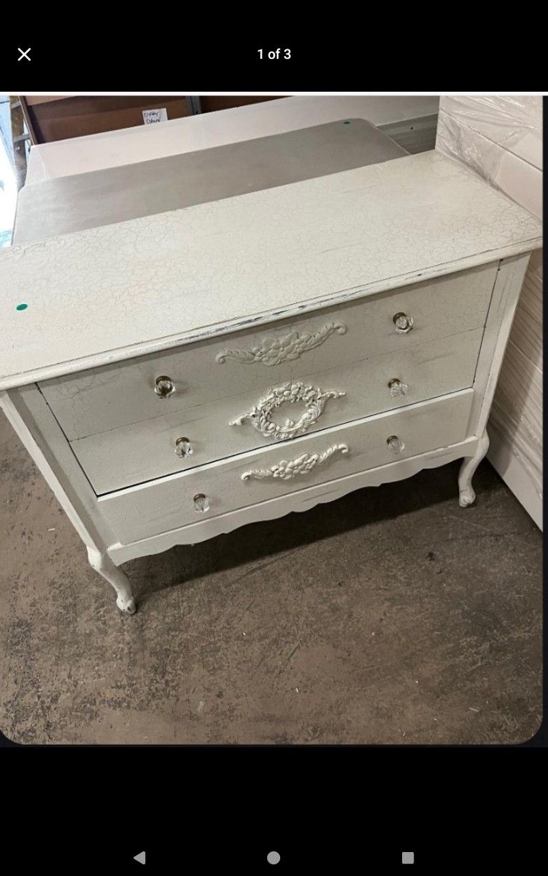 3 Drawers Chest In White