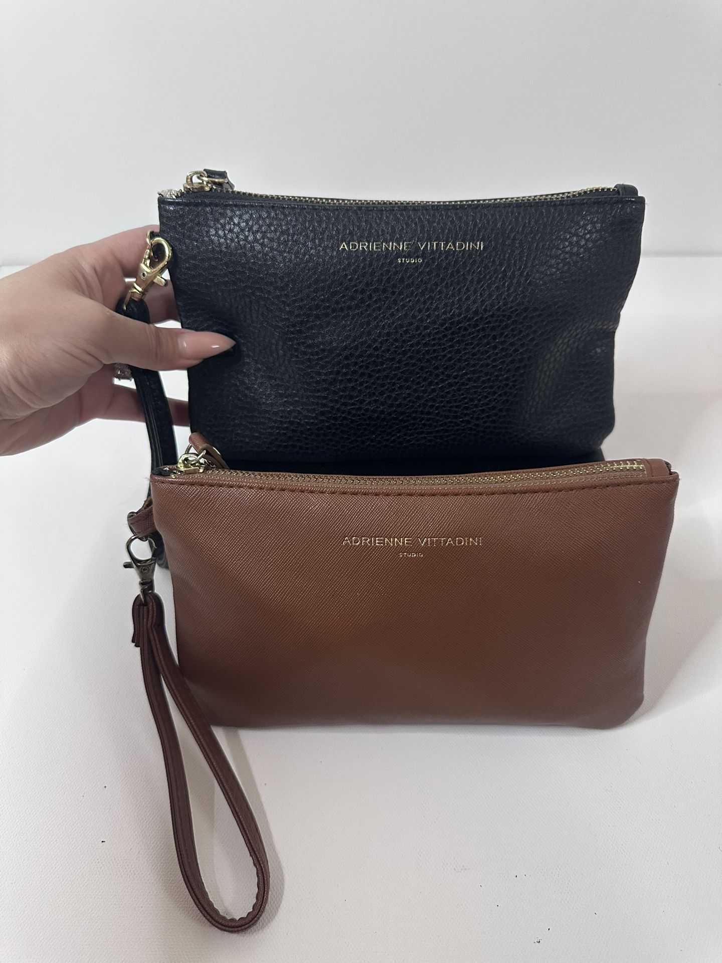 ADRIENNE VITTADINI Wristlet Handbags Women’s Wallets Bundle (iPhone)