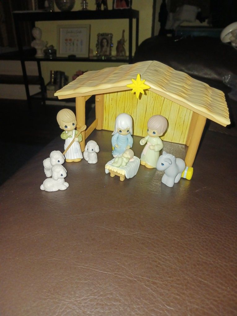 Precious Moments Nativity Set