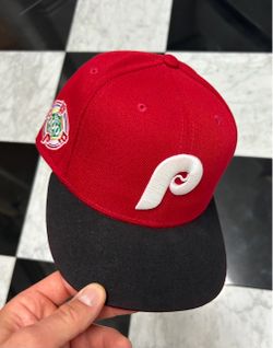 Phillies size 7