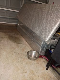 Diamond Plate Aluminum Truck Tool Box