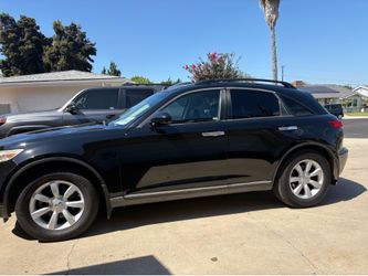 **2004 infiniti FX35**
