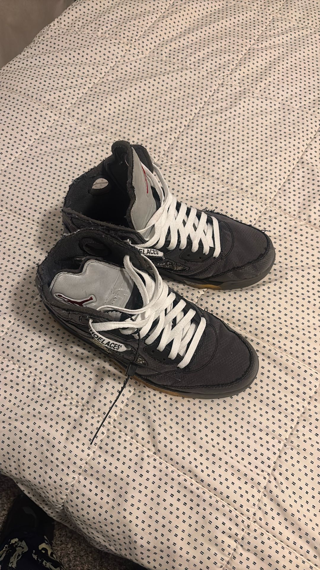 Off White 5 Good Condition 
