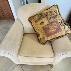 Single Seater Sofa For Sale - Excellent Condition