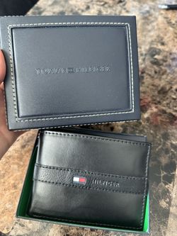 Tommy Hilfiger Men's Leather Wallet 