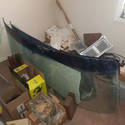 1978 Dodge Sportsman Windshield $25