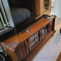 Tommy Bahama Style Tv Stand 