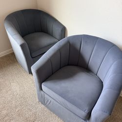 Gray Velvet Couch + 2 Matching Accent Chairs – Great Condition