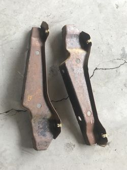 Chevy C10 K5 Blazer GMC Grill mounts