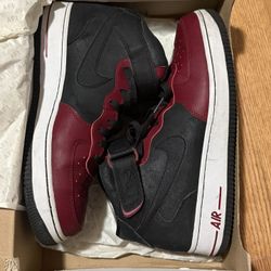 NIKE Men Air Force 1 Mid '07 Black-Team Red-White US Size 9.5 315123-032