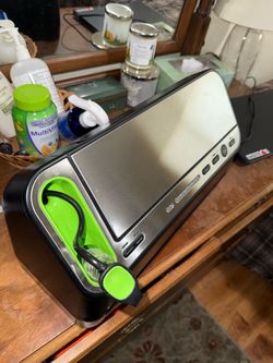 FoodSaver Vacuum Sealer Machine 2 in 1