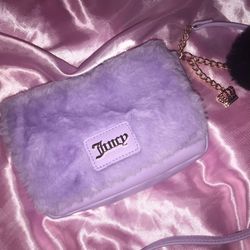JUICY COUTURE Faux Purple Purse w/ keychain