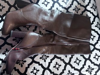 Brown boots