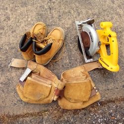 Construction Lot Dewalt,Shoes,Shop Vacuum 