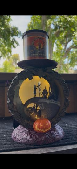 NEWSpiral Hill Light-Up Pedestal bath and body works nightmare before Christmas
