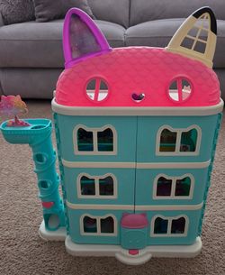 Gabby dollhouse