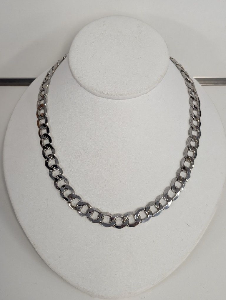 18kt White Gold 10.5mm Hollow Curb Chain