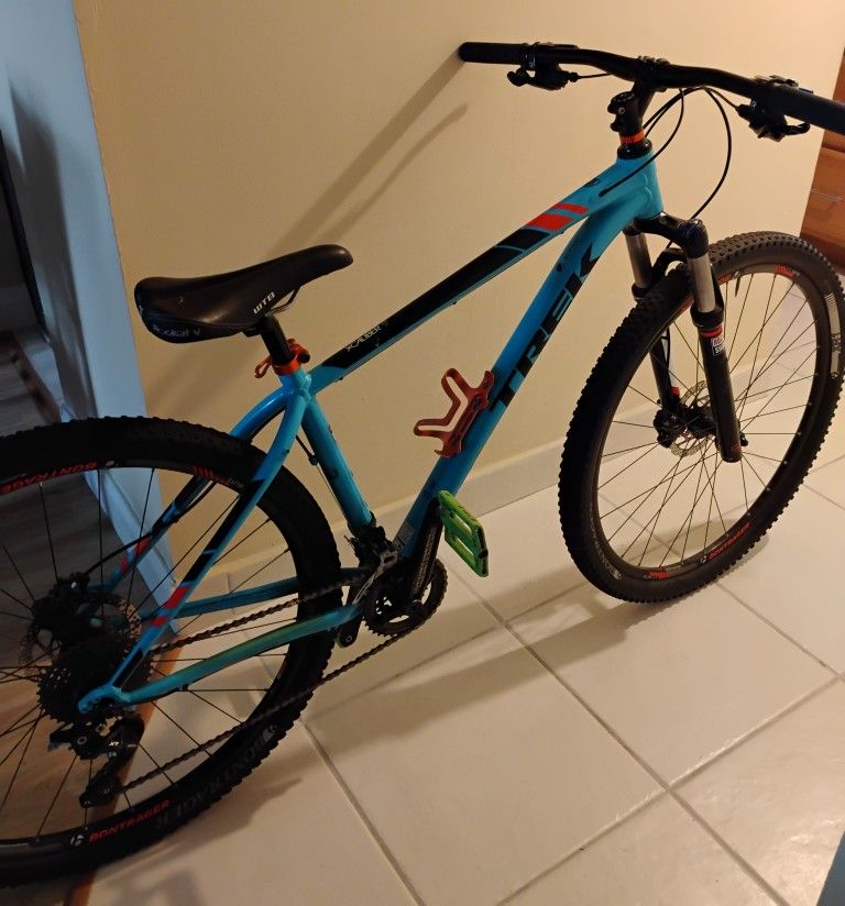 Trek XCaliber 9 Shimano Deore Hydraulic Disc Brakes 29er