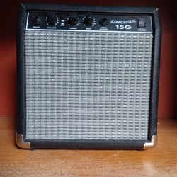 Fender Starcaster 15G Guitar Amp 