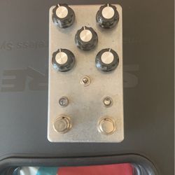 Mountainking Megalith Fuzz Clone