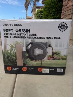 GiRAFFE TOOLS 90FT - 5/8IN Retractable Hose