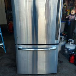 GE Bottom-Freezer Refrigerator