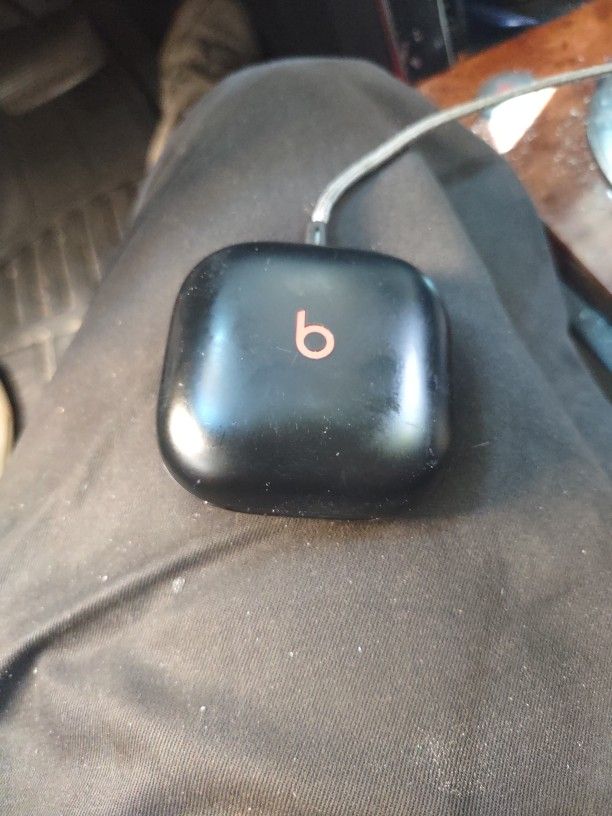 BEATS FIT PRO