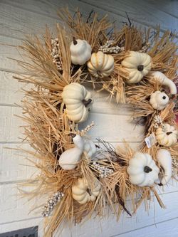Beautiful  White Fall Wreath